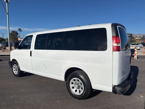 Used 2009 Chevrolet Express 1500 Passenger w/ LT Preferred Equipment Group image 6