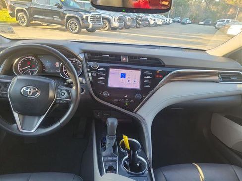 Certified 2018 Toyota Camry XLE image 25