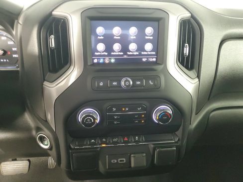 Used 2022 Chevrolet Silverado 1500 Custom AWD/4WD image 16