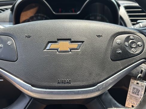 Used 2014 Chevrolet Impala LT w/ Premium Seating Package FWD image 27
