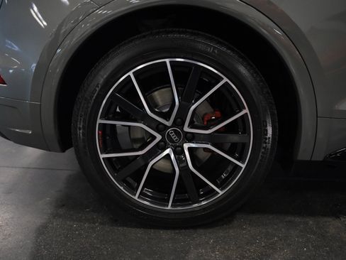 Used 2023 Audi SQ5 Premium Plus w/ Premium Plus Package AWD/4WD image 11