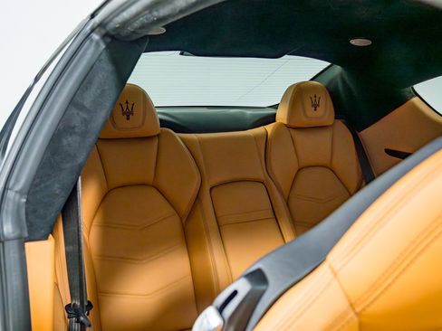 Used 2018 Maserati GranTurismo Sport image 27