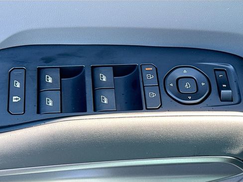 New 2026 Kia EV9 Light image 18