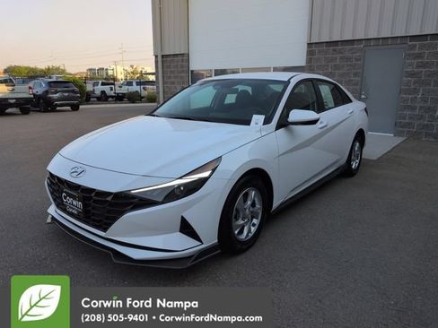 Used 2023 Hyundai Elantra SEL FWD image 7