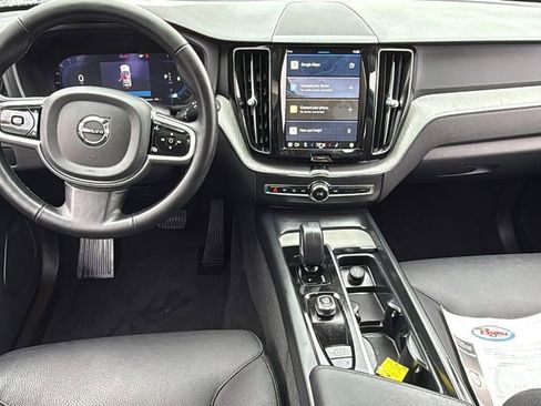 Certified 2025 Volvo XC60 B5 Plus image 7