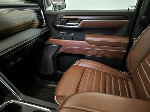Certified 2025 GMC Sierra 1500 Denali Ultimate AWD/4WD image 25