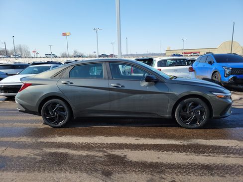 New 2026 Hyundai Elantra Sport FWD image 3