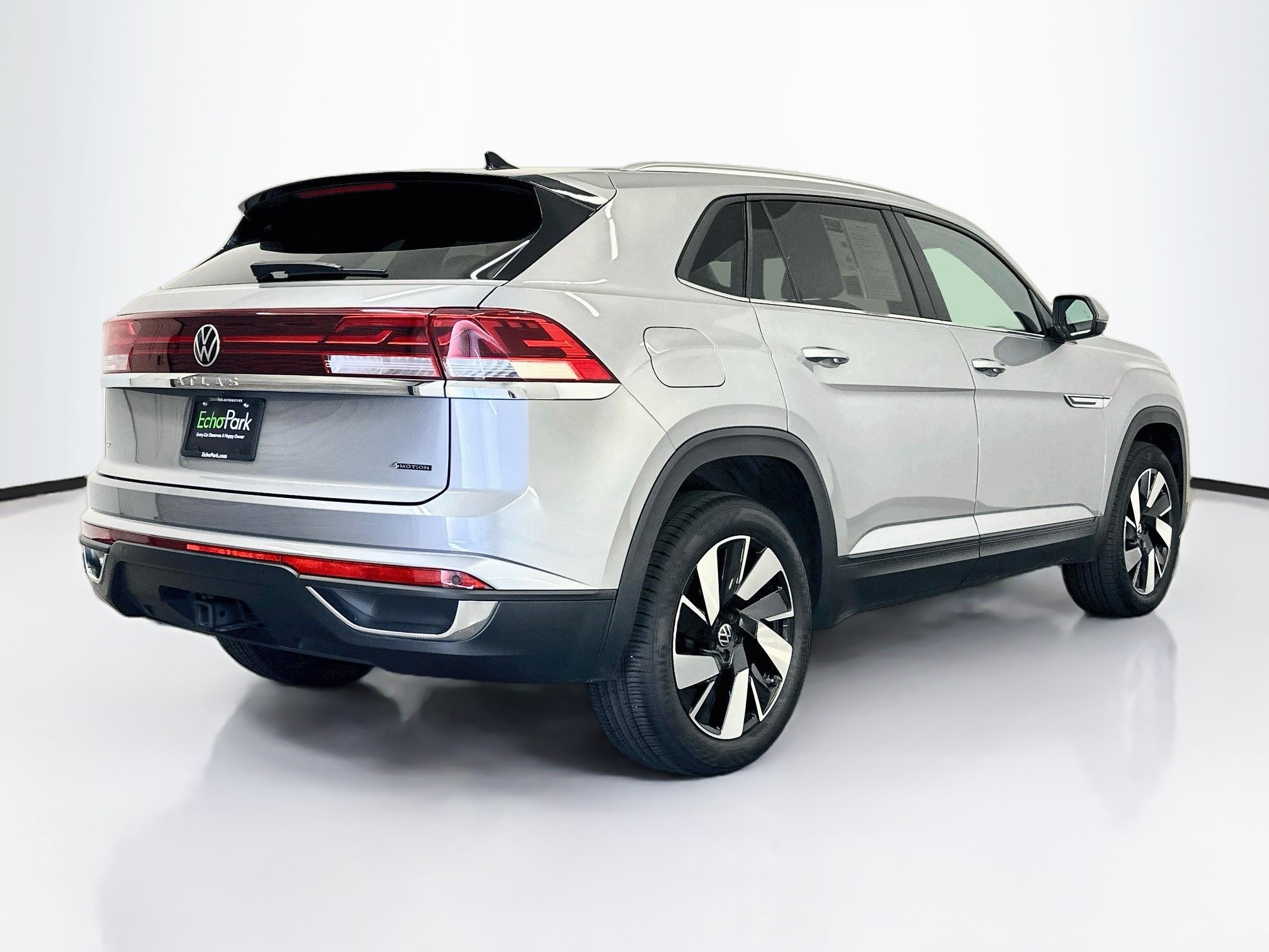 Used 2026 Volkswagen Atlas Cross Sport SE AWD/4WD image 9