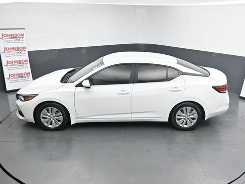 Used 2021 Nissan Sentra S image 32