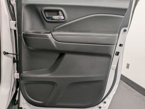 Certified 2023 Honda Ridgeline Sport image 25