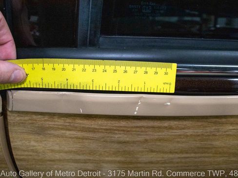 Used 1996 Buick Roadmaster Estate image 28