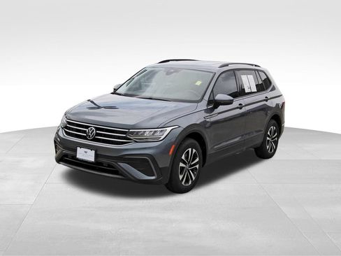 Used 2022 Volkswagen Tiguan S w/ IQ.Drive Package FWD image 2