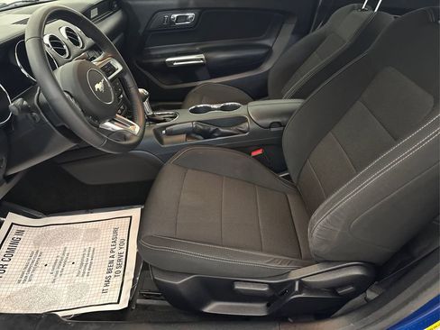 Used 2017 Ford Mustang Coupe RWD image 28