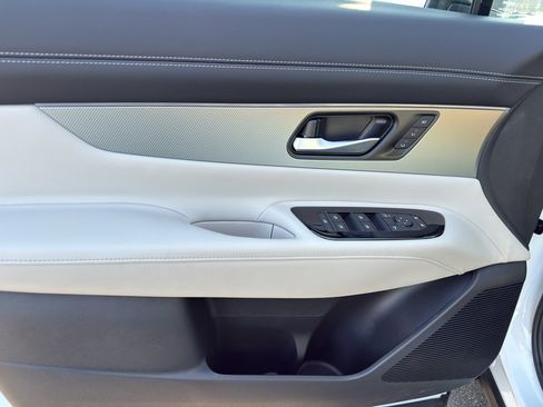 New 2026 Nissan Murano SL image 14