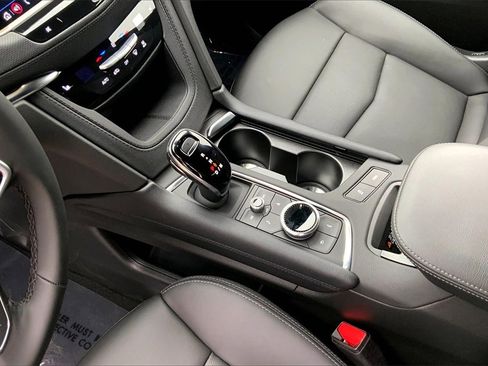 New 2025 Cadillac XT5 Premium Luxury image 9