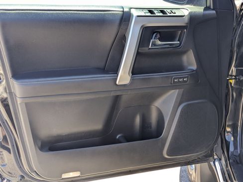 Used 2023 Toyota 4Runner Limited AWD/4WD image 15