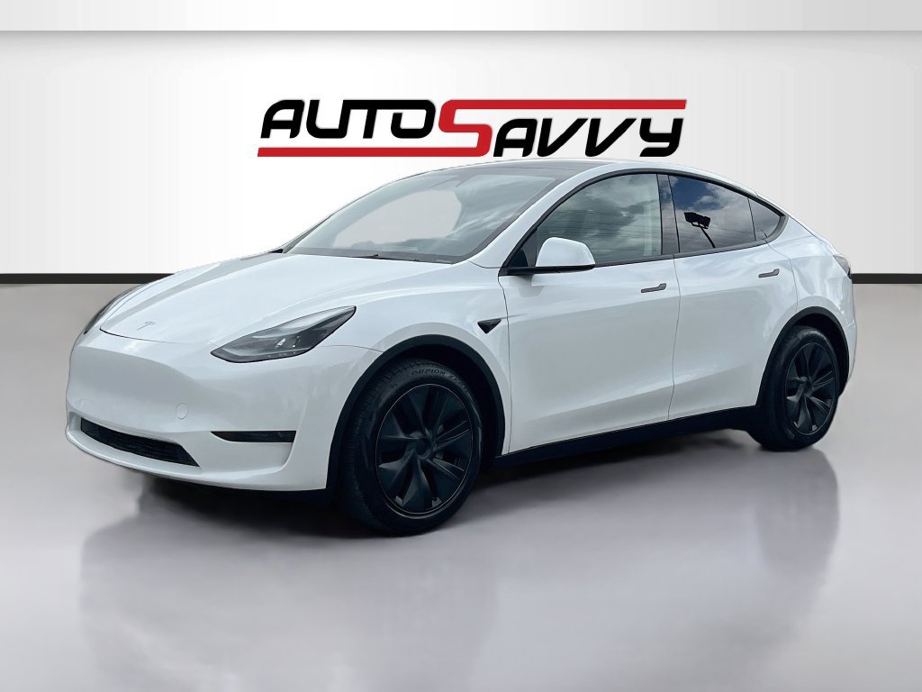 Used 2024 Tesla Model Y Long Range RWD image 3