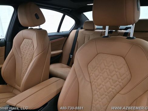 Used 2023 BMW 530i w/ Convenience Package RWD image 20