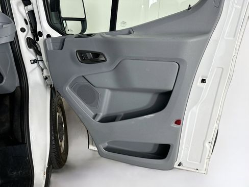 Used 2016 Ford Transit 150 130 Medium Roof image 28