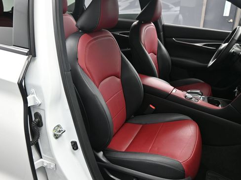 Used 2024 INFINITI QX50 Sport FWD image 14