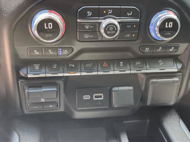 Used 2021 GMC Sierra 2500 Denali w/ Denali Ultimate Package AWD/4WD image 17