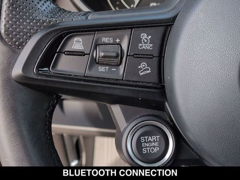 Used 2023 Alfa Romeo Stelvio Ti AWD/4WD image 8