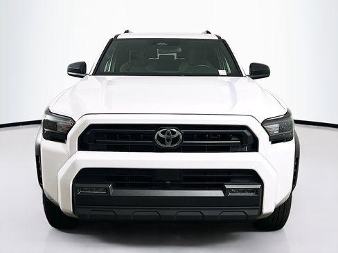 Used 2025 Toyota 4Runner SR5 image 2