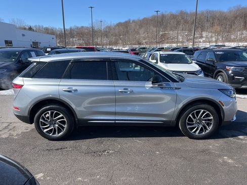 Used 2022 Lincoln Corsair AWD w/ Equipment Group 101A image 6