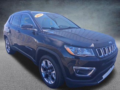 Used 2020 Jeep Compass Limited AWD/4WD image 9