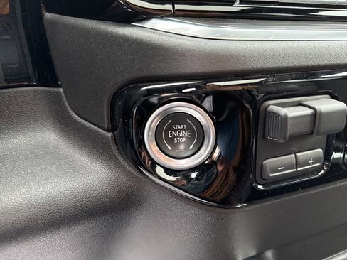 Used 2024 Chevrolet Silverado 3500 High Country w/ High Country Premium Package image 20