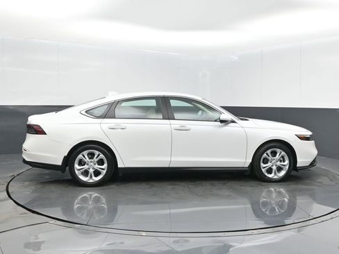 Certified 2024 Honda Accord LX image 25