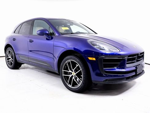 Certified 2023 Porsche Macan image 25
