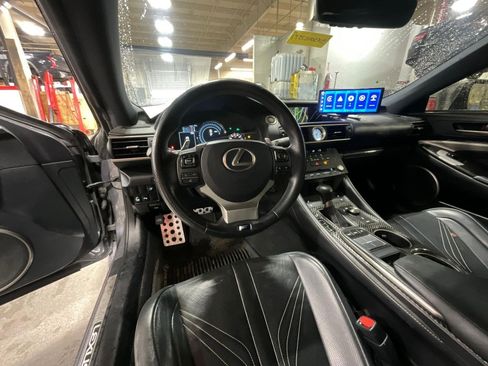 Used 2015 Lexus RC F w/ Premium Package RWD image 8