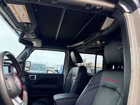 Certified 2022 Jeep Gladiator Rubicon w/ LED Lighting Group image 17