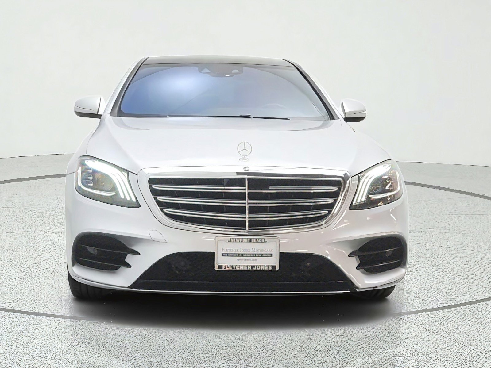 Used 2018 Mercedes-Benz S 560 Sedan image 2
