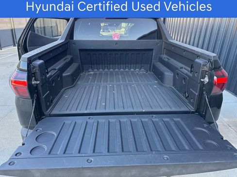 Certified 2025 Hyundai Santa Cruz SEL image 18