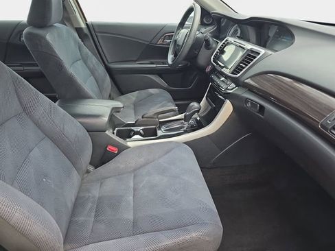 Used 2016 Honda Accord EX image 12