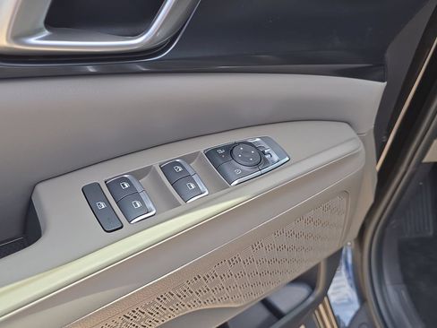 New 2027 Kia Carnival FWD image 20