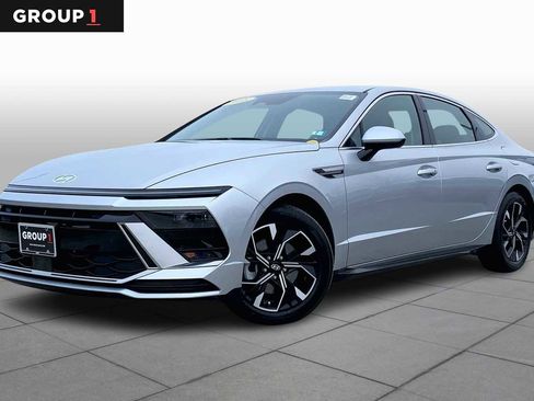 Used 2025 Hyundai Sonata SEL image 1