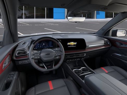 New 2026 Chevrolet Traverse RS w/ LPO, Floor Liner Package AWD/4WD image 15