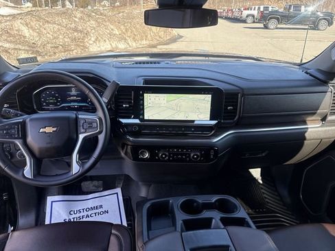 Used 2024 Chevrolet Silverado 1500 LT image 21