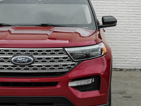 Used 2021 Ford Explorer Limited w/ Equipment Group 301A image 58