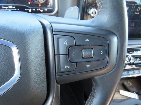 Certified 2023 GMC Sierra 1500 AT4 w/ AT4 Premium Package image 17