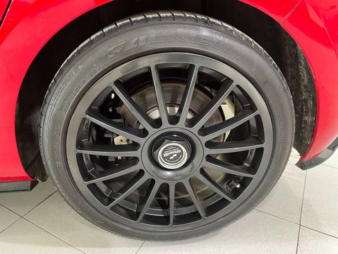 Used 2019 Volkswagen Golf R 4-Door image 13