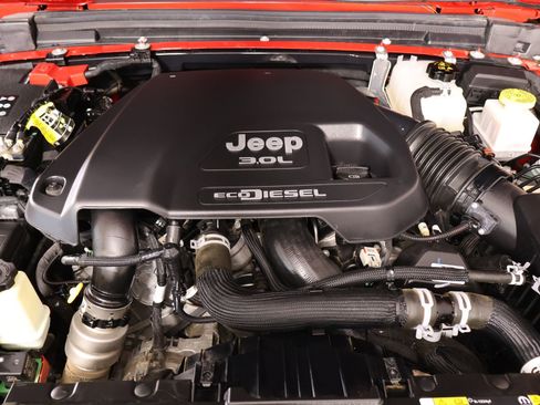 Used 2023 Jeep Gladiator Rubicon w/ LED Lighting Group AWD/4WD image 20
