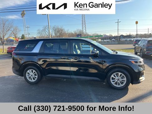 Certified 2024 Kia Carnival LX image 8