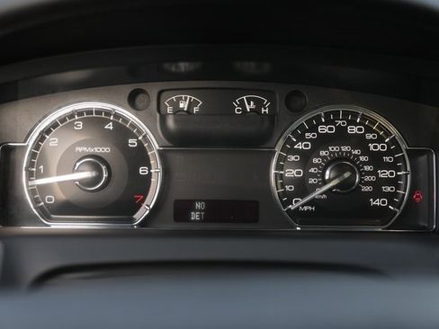 Used 2009 Lincoln MKS image 24