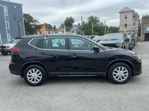 Used 2019 Nissan Rogue S FWD image 7
