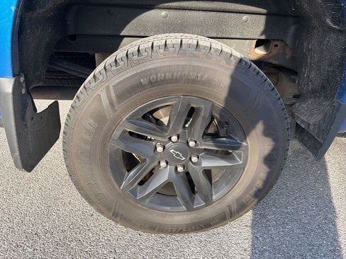 Used 2023 Chevrolet Silverado 1500 Custom Trail Boss image 12