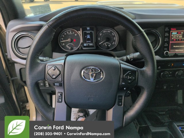 Used 2020 Toyota Tacoma TRD Sport w/ TRD Premium Sport Package AWD/4WD image 14
